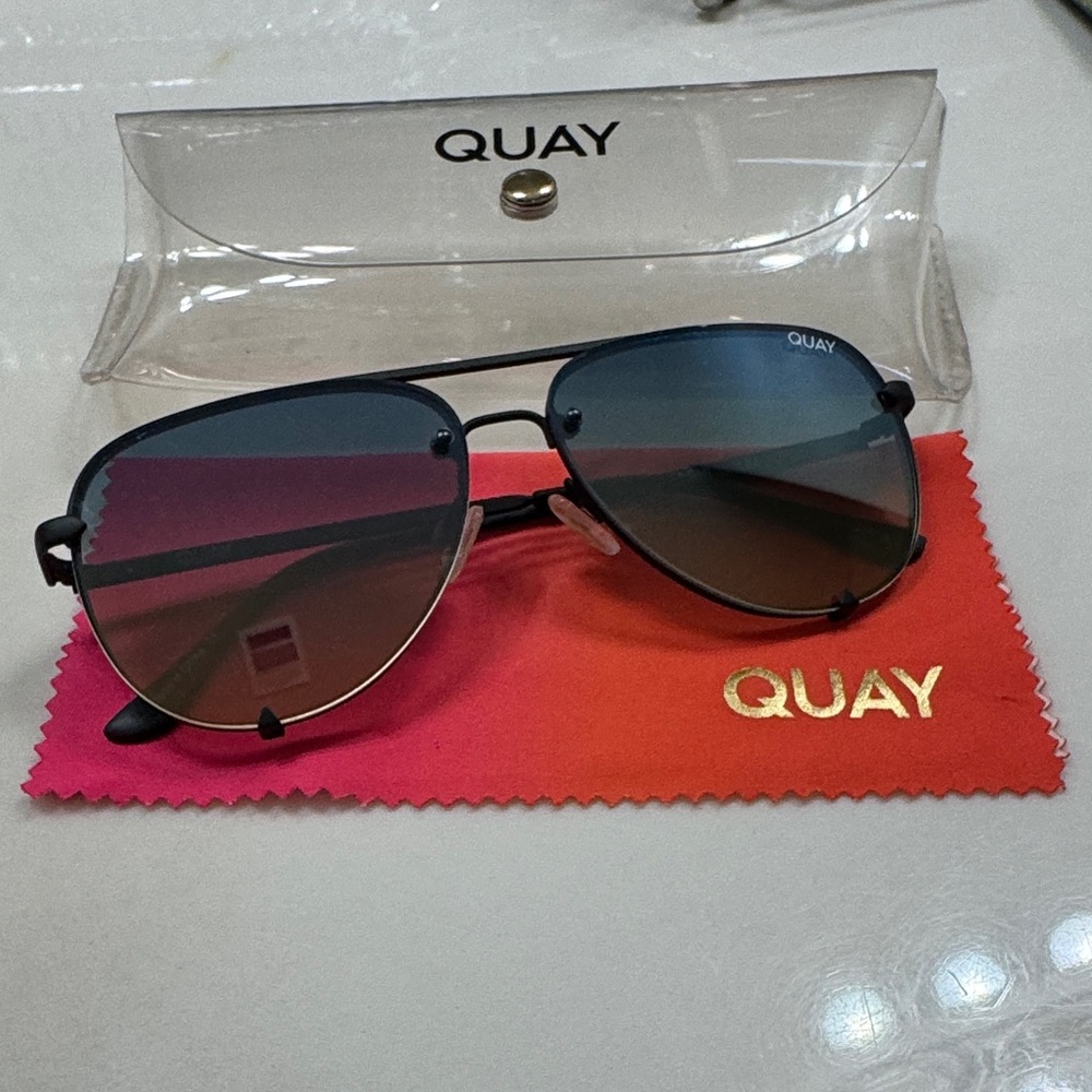 Quay Australia Black Frame Gradient Blue Brown Lens Aviator Sunglasses